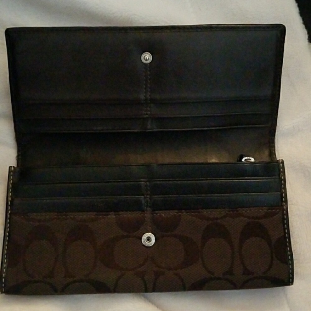 Coach wallet - Picture 2 of 3